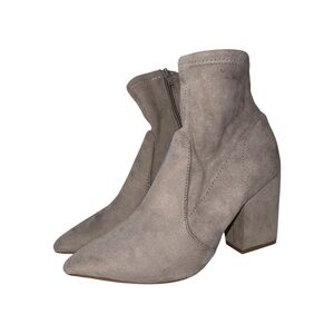 Express Faux Suede Block Heel Ankle Boots Taupe Gray Pointed Toe 7 Women’s